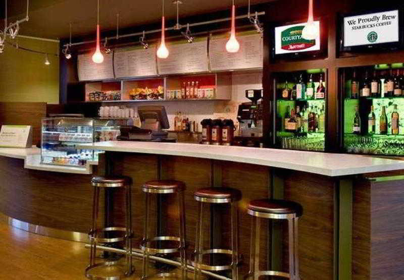 Hotel Courtyard By Marriott Newark 3*
