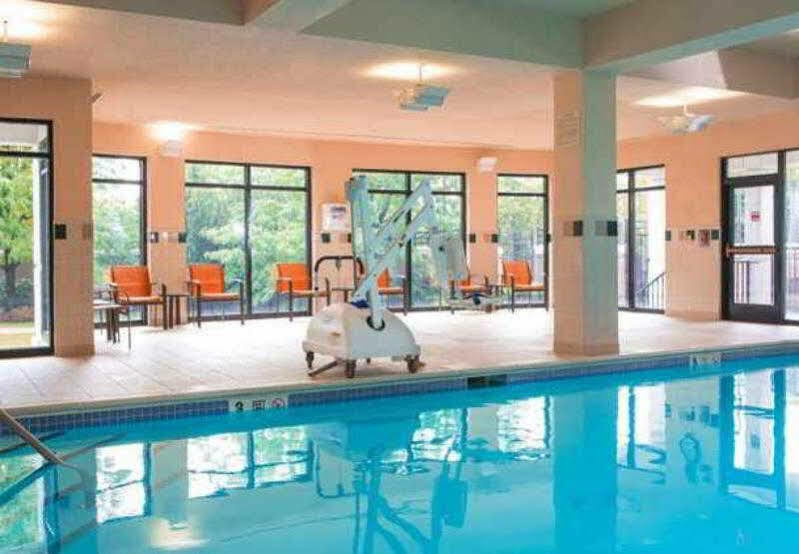 Courtyard By Marriott Newark
